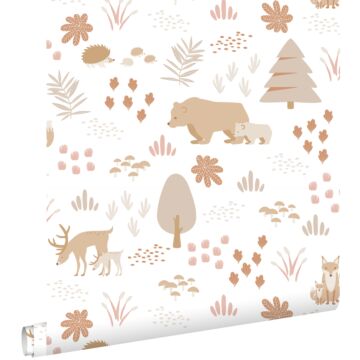 papel pintado bosque con animales del bosque blanco y beige de ESTAhome