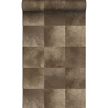 papel pintado diseño de piel de animal marrón oscuro de Origin Wallcoverings