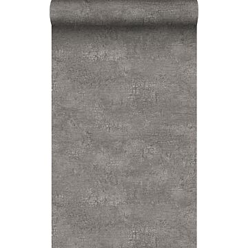 papel pintado piedra natural con efecto craquelé gris pardo de Origin Wallcoverings